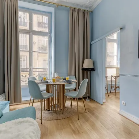 Apartmán The Typical Parisian Flat - Louvre Royal - 1 *