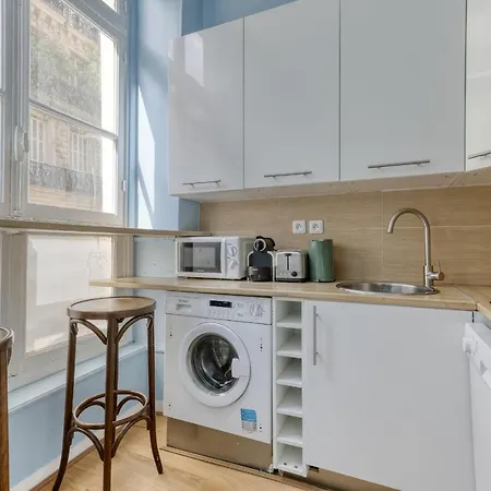 شقة The Typical Parisian Flat - Louvre Royal - 1