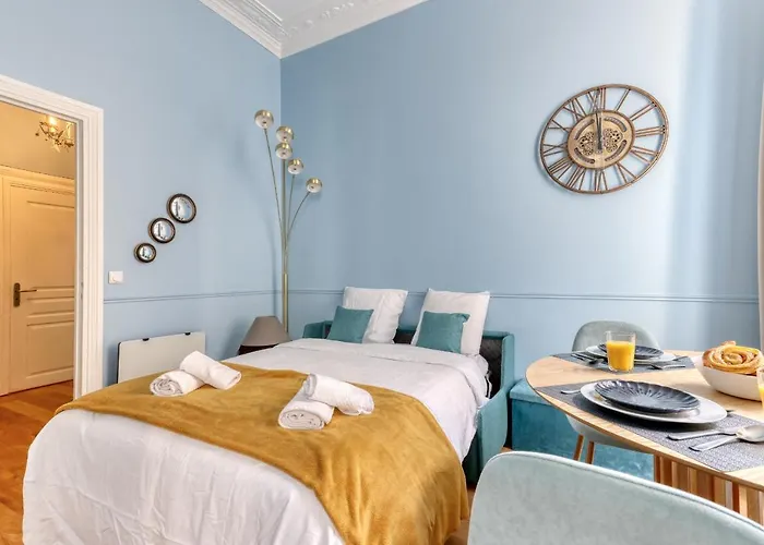 The Typical Parisian Flat - Louvre Royal - 1 Apartment Paris